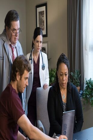 Camera de gardă Sezonul 1 Episodul 8