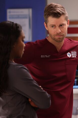 Camera de gardă Sezonul 10 Episodul 4