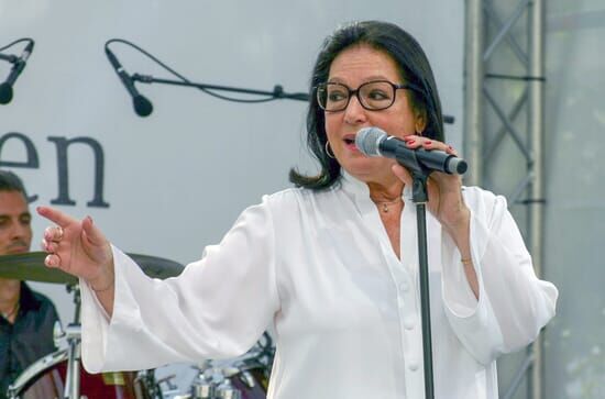 Nana Mouskouri – Momente...