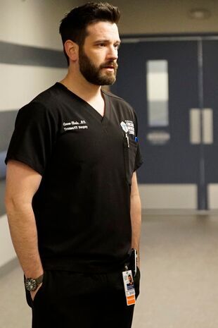 Camera de gardă Sezonul 4 Episodul 13