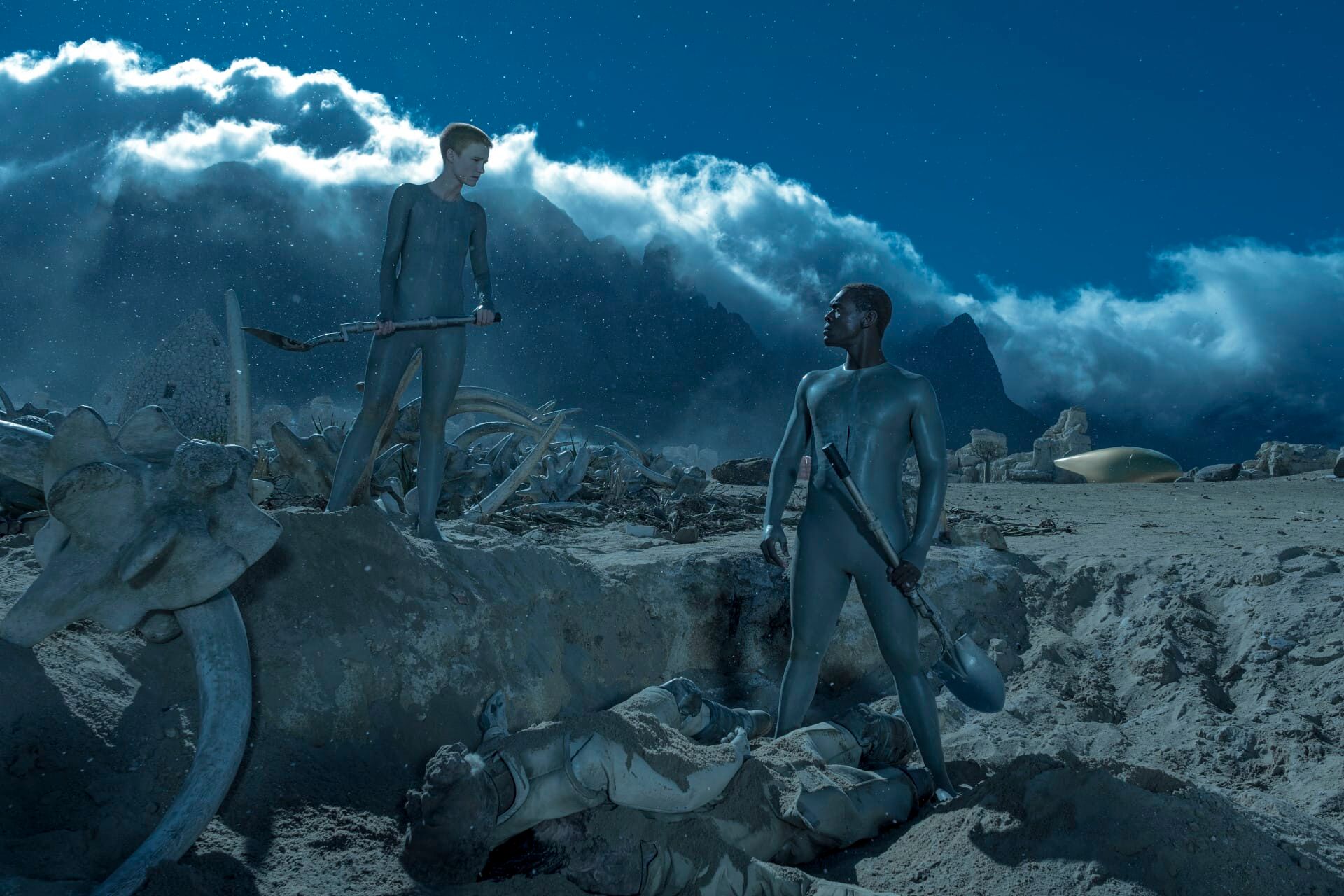 Crescuţi de lupi Sezonul 1