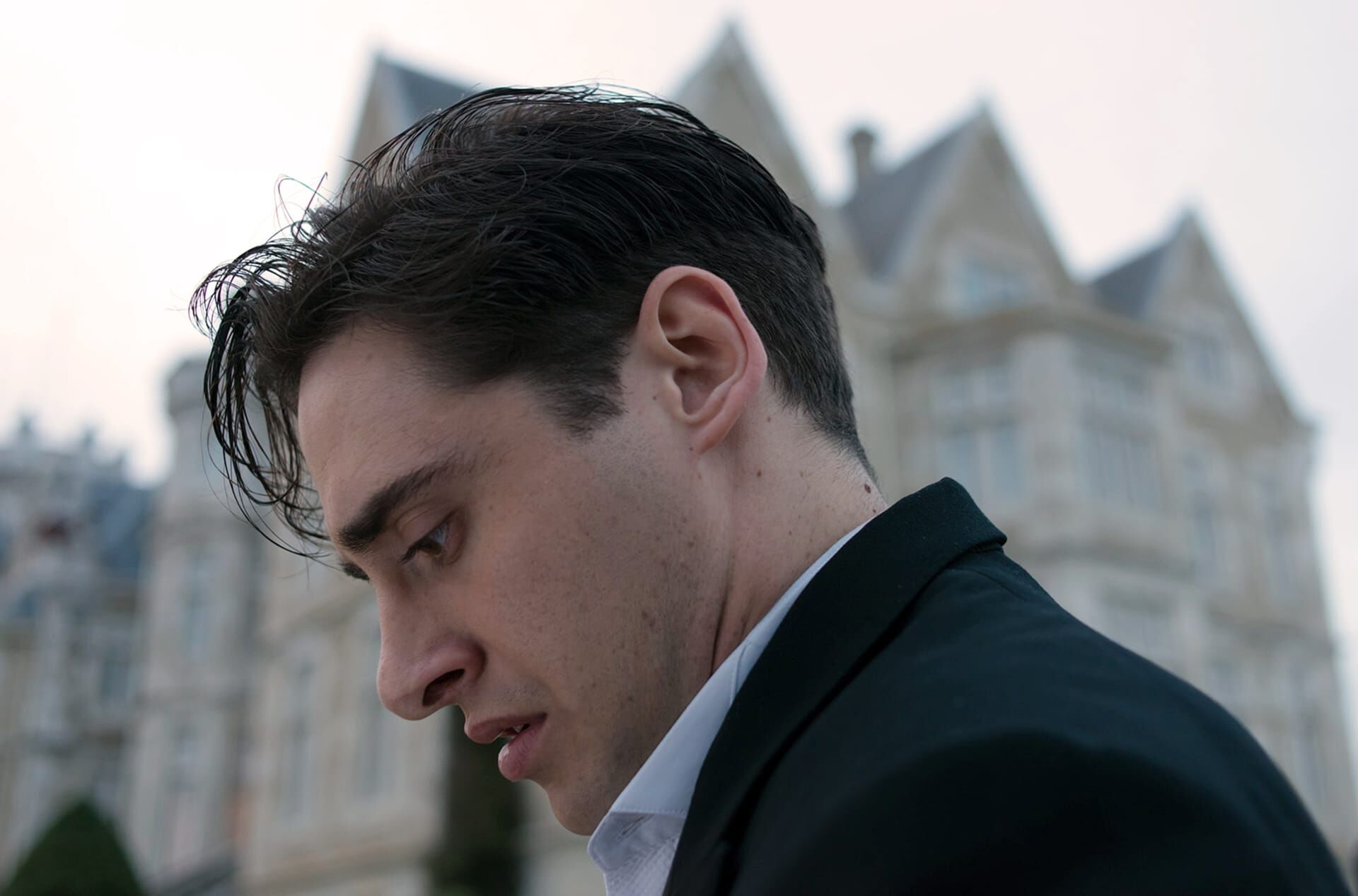 Grand Hôtel Saison 3 Épisode 9