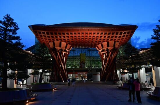 Bahnknoten Kanazawa – Japans Westküste