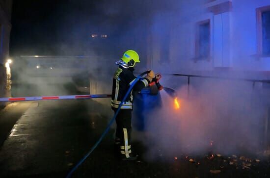 112: Feuerwehr im Einsatz