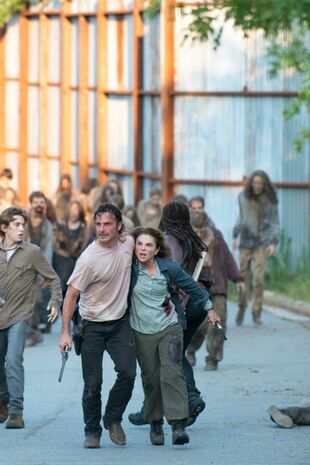 The Walking Dead: Invazia zombi Sezonul 6 Episodul 8