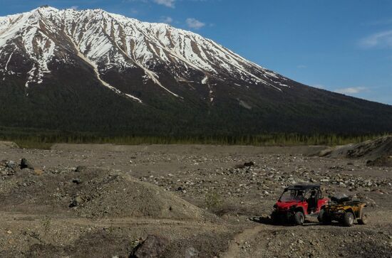 Edge of Alaska – Die...