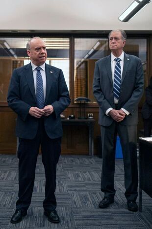 Miliarde Sezonul 7 Episodul 12