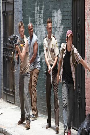 The Walking Dead: Invazia zombi - Vatos