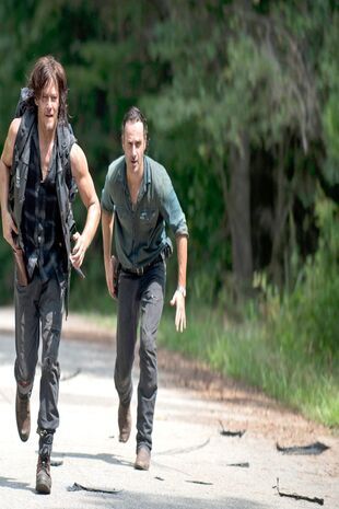 The Walking Dead: Invazia zombi - O nouă lume