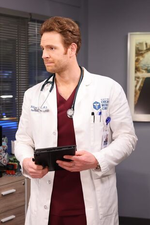 Camera de gardă Sezonul 7 Episodul 18