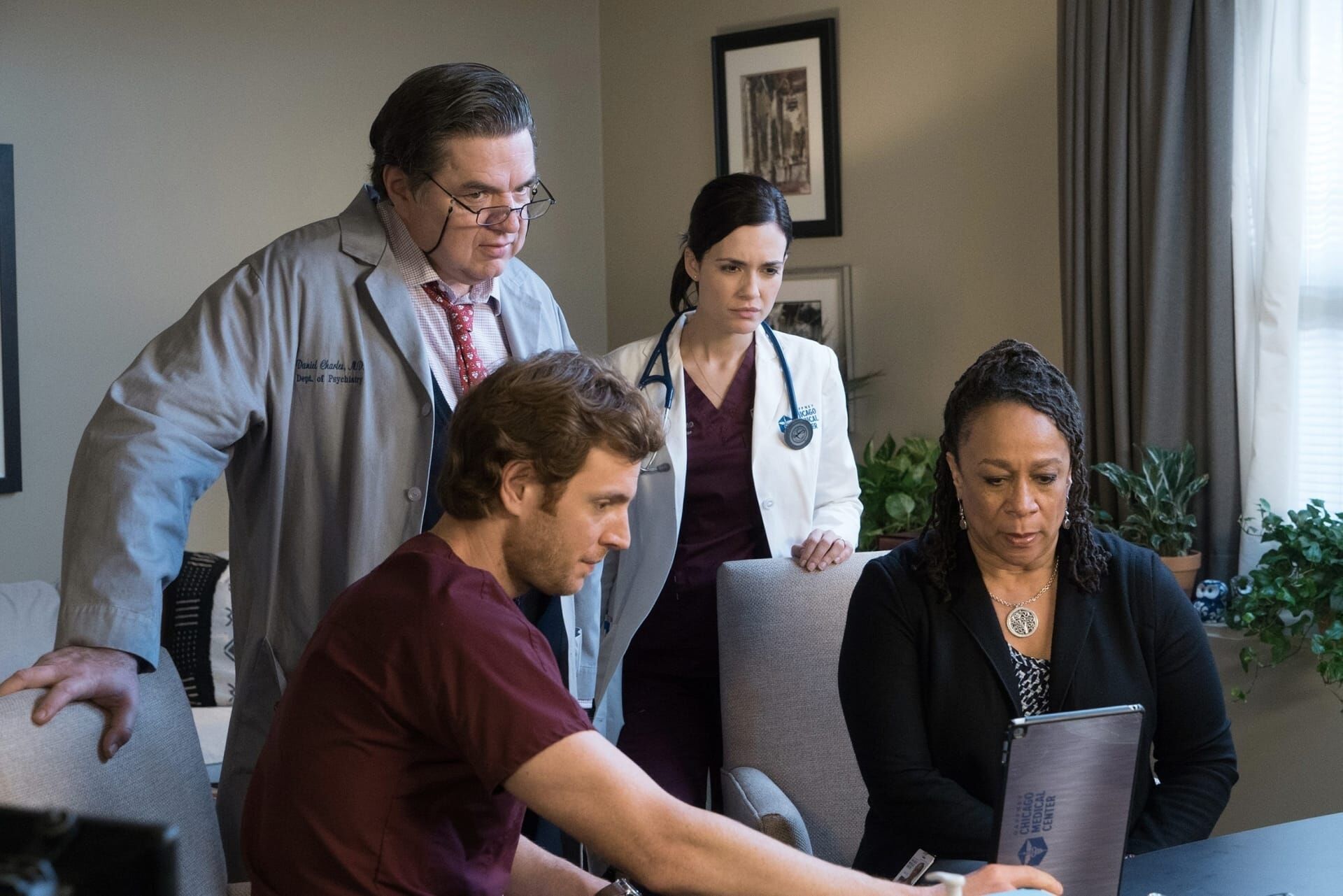 Camera de gardă Sezonul 1 Episodul 8