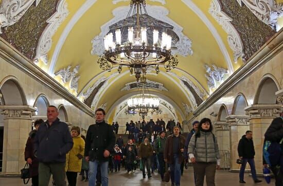 Die Metro von Moskau – Paläste im Untergrund