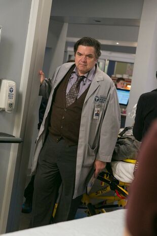 Camera de gardă Sezonul 1 Episodul 4