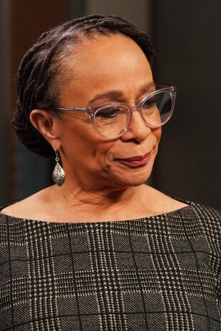 Camera de gardă Sezonul 7 Episodul 10