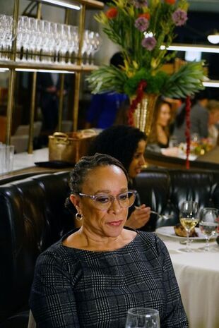 Camera de gardă Sezonul 5 Episodul 18