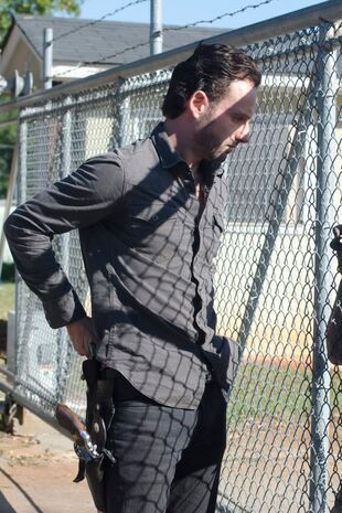 The Walking Dead: Invazia zombi Sezonul 2 Episodul 10